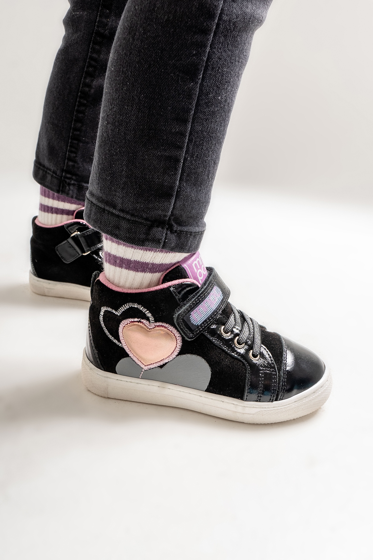 Kız Çocuk Siyah Hakiki Deri Anatomik Günlük Bot - Görsel 3