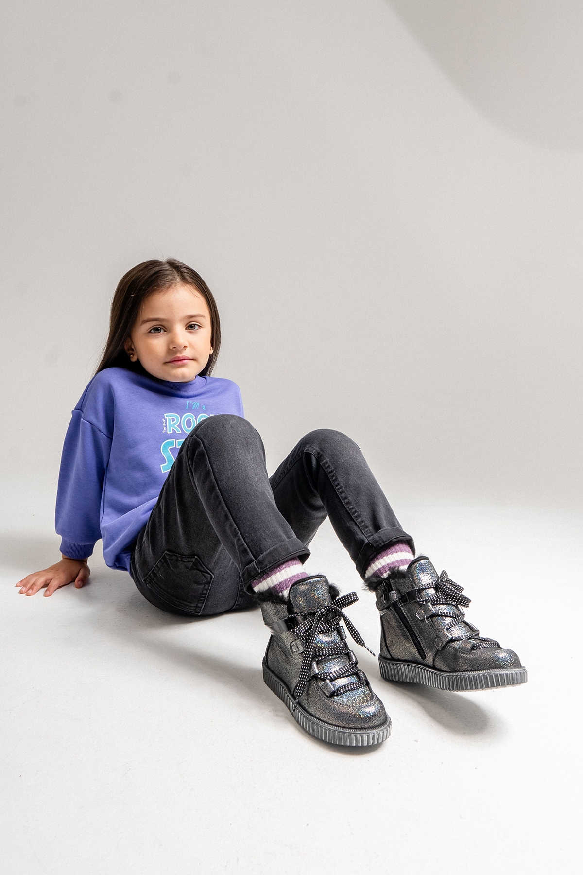 Kız Çocuk Siyah Simli Hakiki Deri Anatomik Günlük Bot - Görsel 3