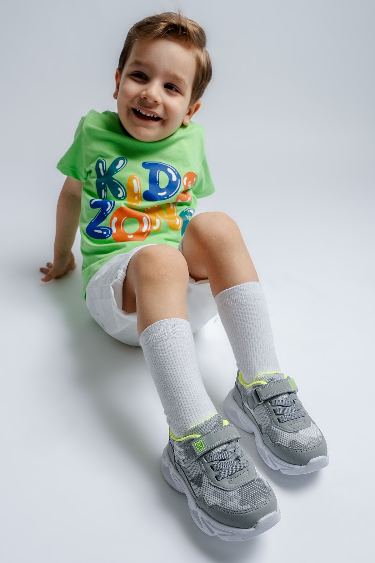 Erkek Çocuk Gri Işıklı Spor Ayakkabı - Görsel 5