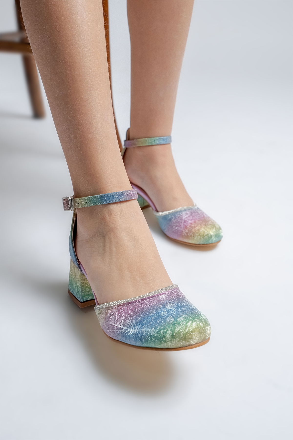Kız Çocuk Gökkuşağı Topuklu Tasarım Abiye Ayakkabı - Görsel 3