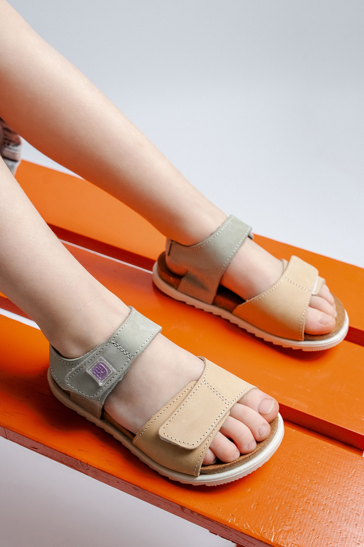 Unisex Çocuk Sarı-Su Yeşili Hakiki Deri Mantar Tabanlı Günlük Çocuk Sandalet - Görsel 2