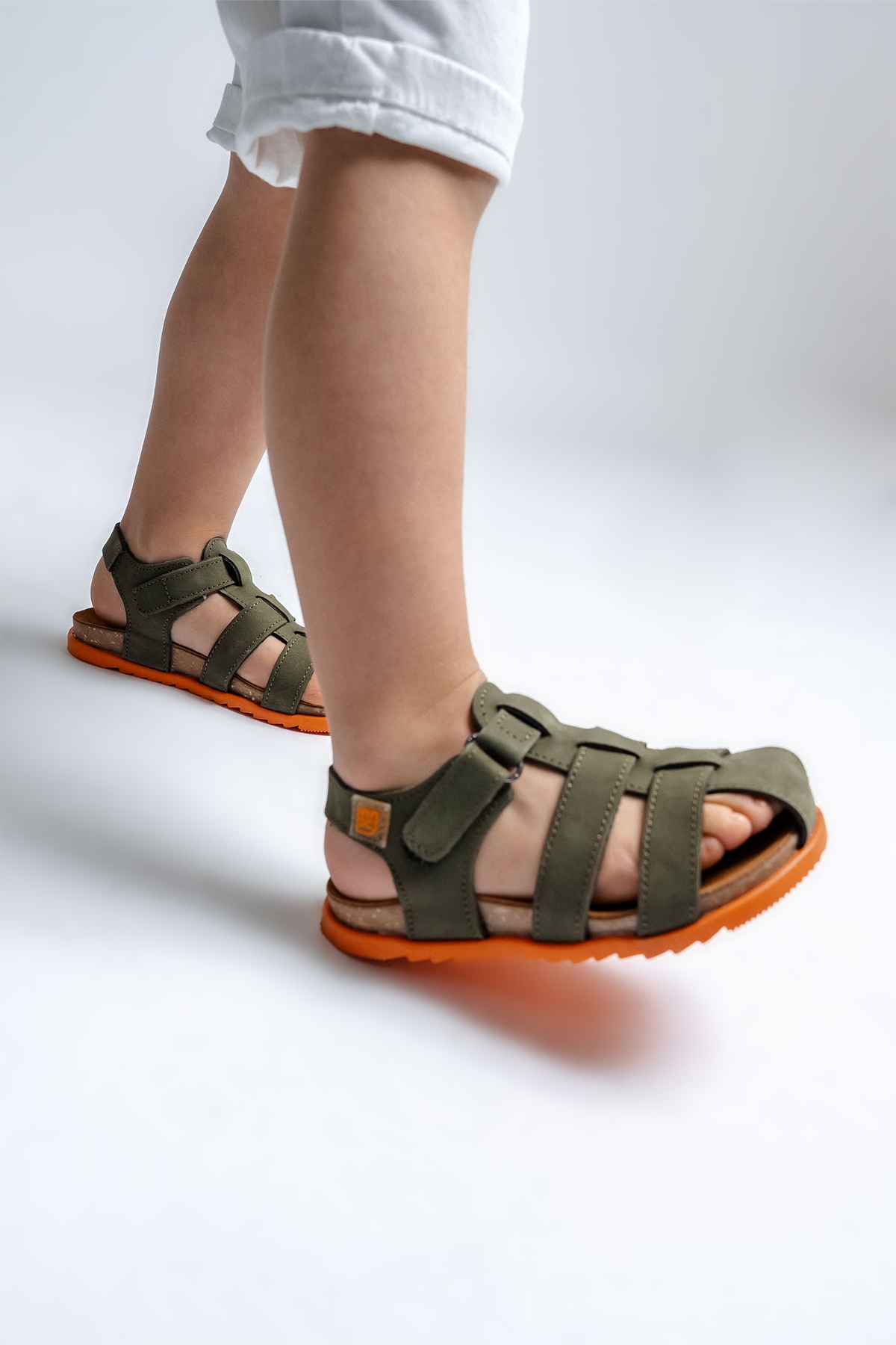 Unisex Çocuk Haki Hakiki Deri Mantar Tabanlı Günlük Çocuk Sandalet - Görsel 4