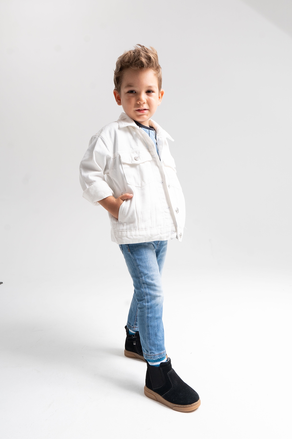 Erkek Çocuk Siyah Hakiki Deri Suya Dayanıklı Günlük Bot - Görsel 2