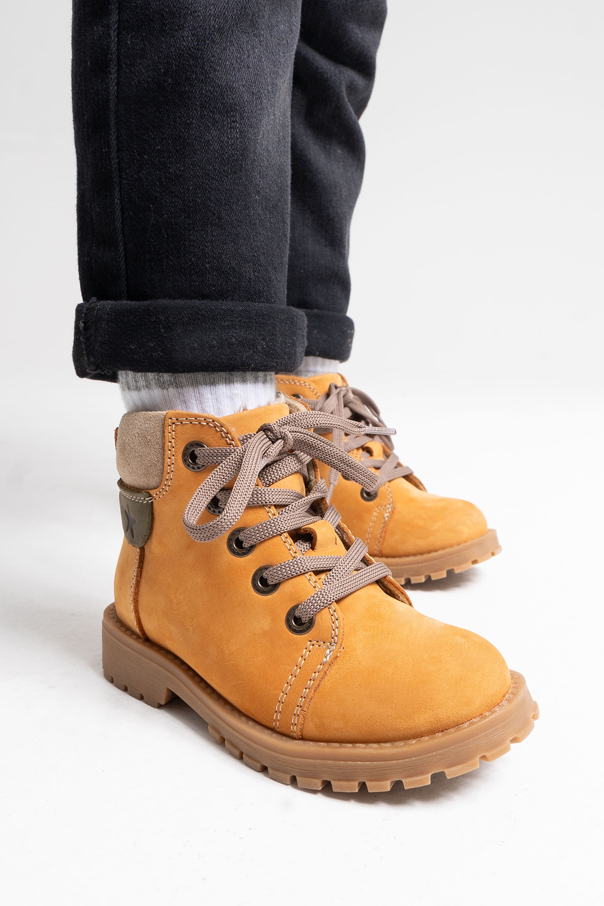 Erkek Çocuk Sarı Hakiki Deri Anatomik Günlük Bot - Görsel 5