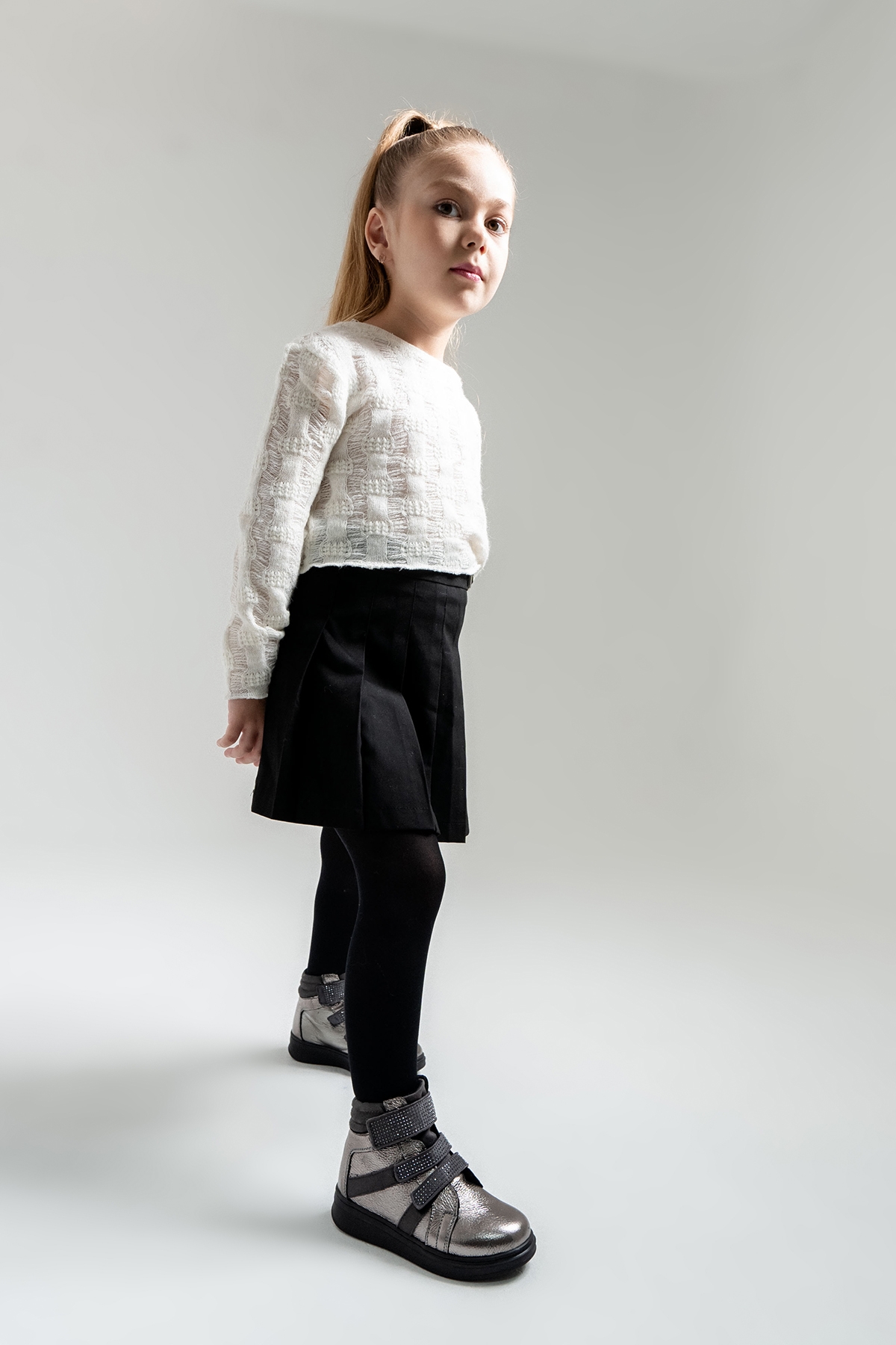 Kız Çocuk Gümüş Hakiki Deri Suya Dayanıklı Günlük Bot - Görsel 2