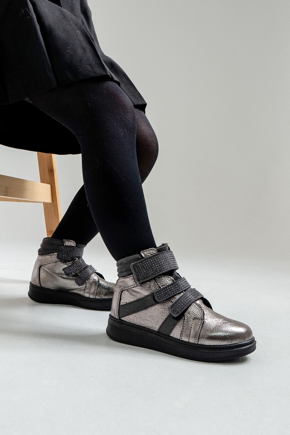 Kız Çocuk Gümüş Hakiki Deri Suya Dayanıklı Günlük Bot - Görsel 4