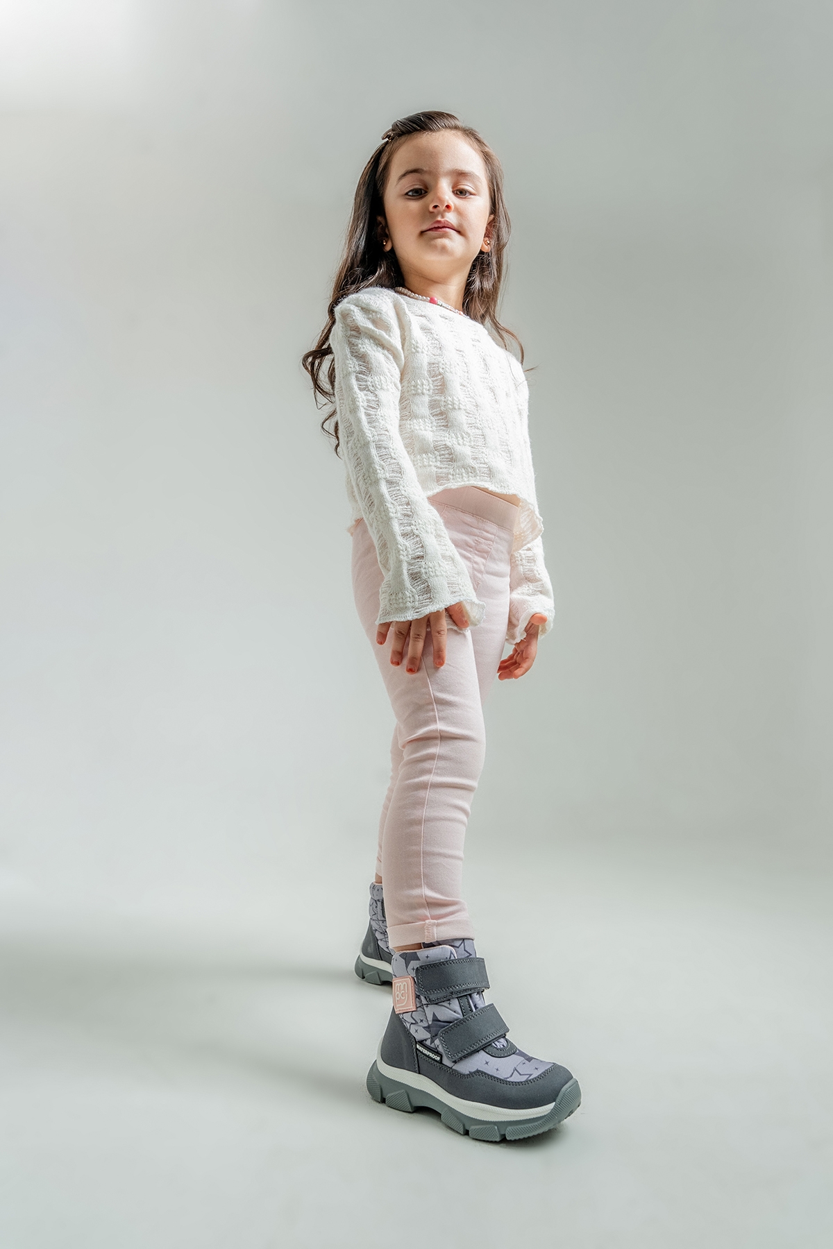 Kız Çocuk Gri Su Geçirmez Anatomik Günlük Bot - Görsel 3