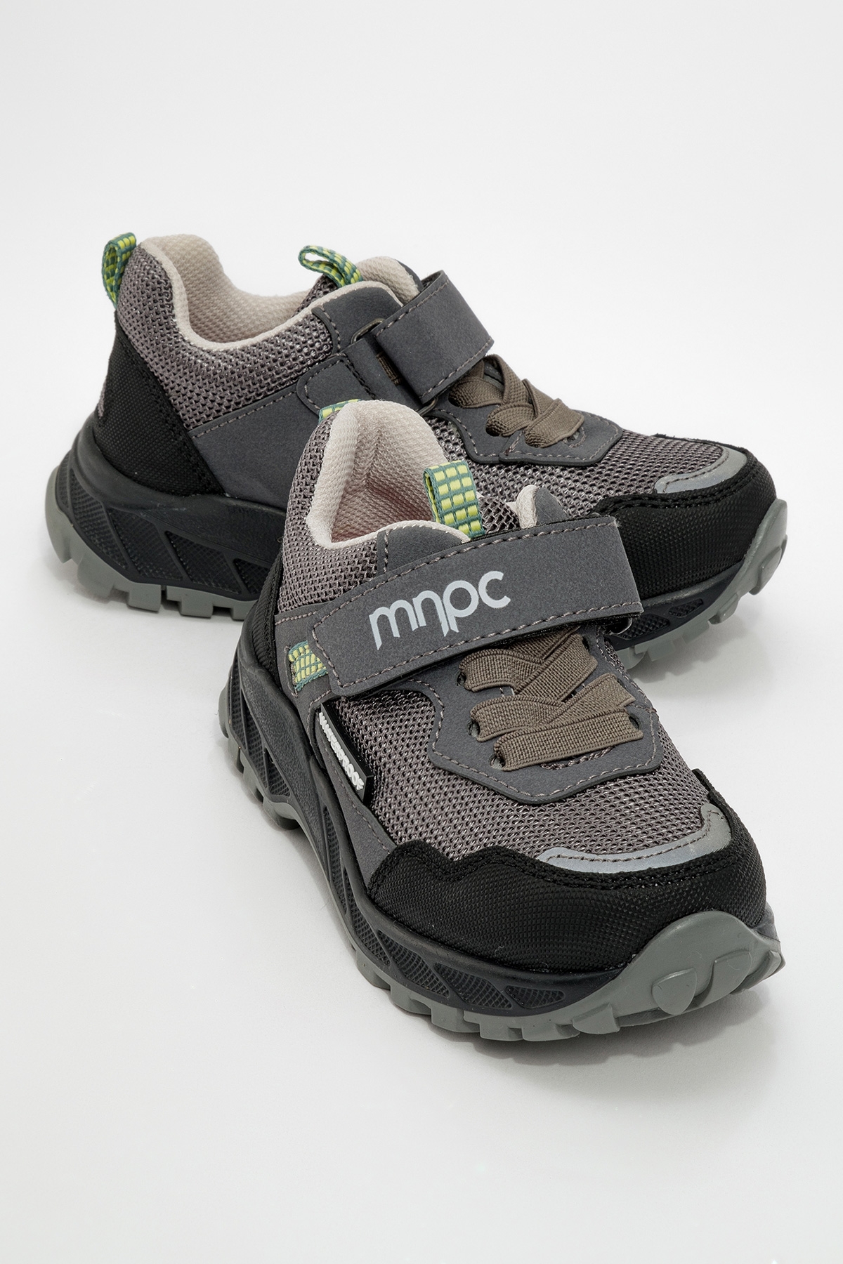 Erkek Çocuk Siyah Su Geçirmez Anatomik Ayakkabı - Görsel 3