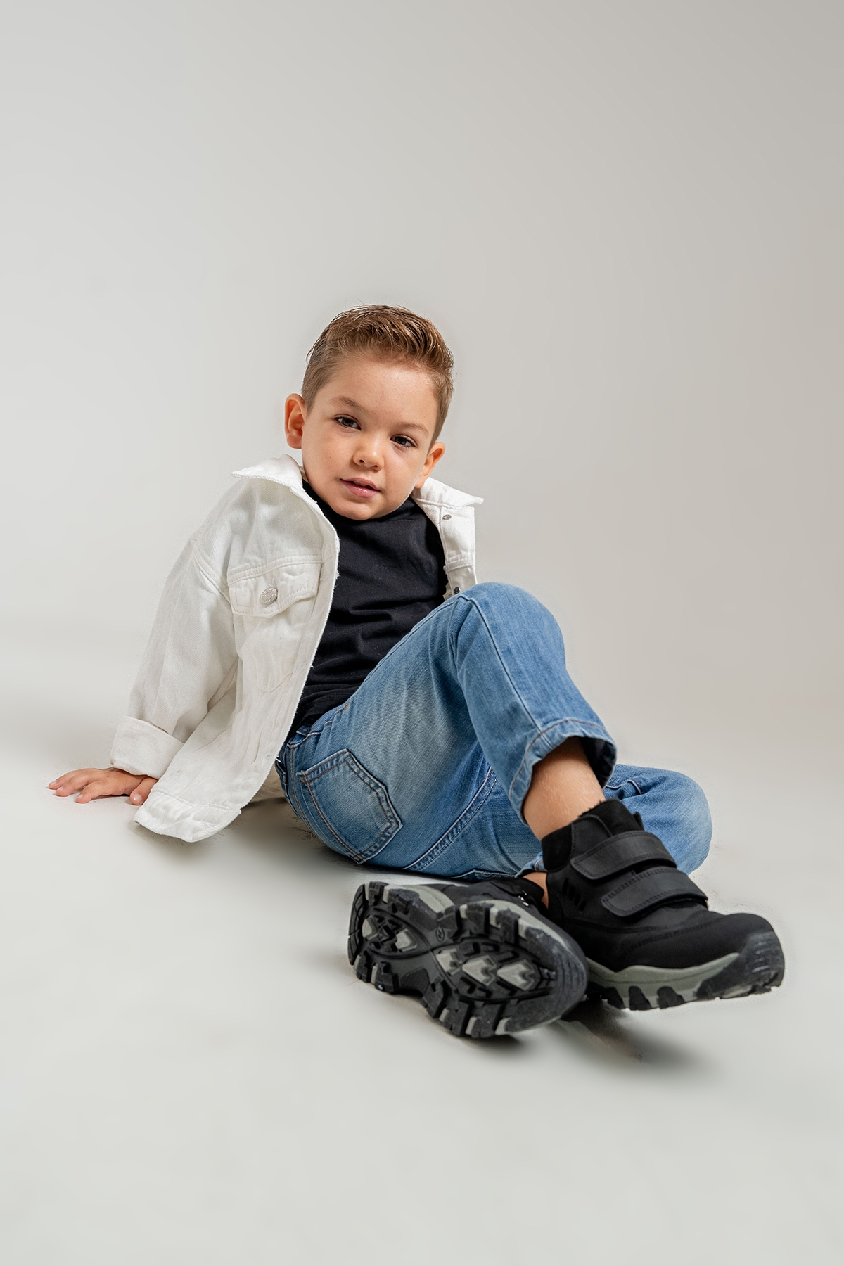 Erkek Çocuk Siyah Hakiki Deri Suya Dayanıklı Anatomik Günlük Bot - Görsel 2