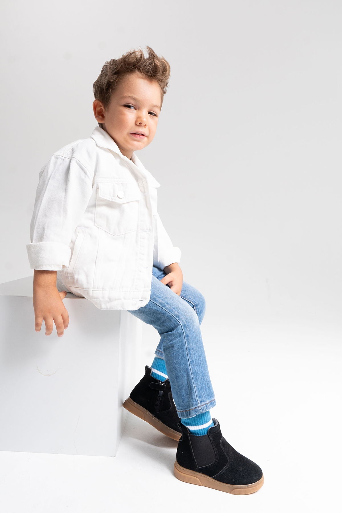 Erkek Çocuk Siyah Hakiki Deri Suya Dayanıklı Anatomik Günlük Bot - Görsel 3