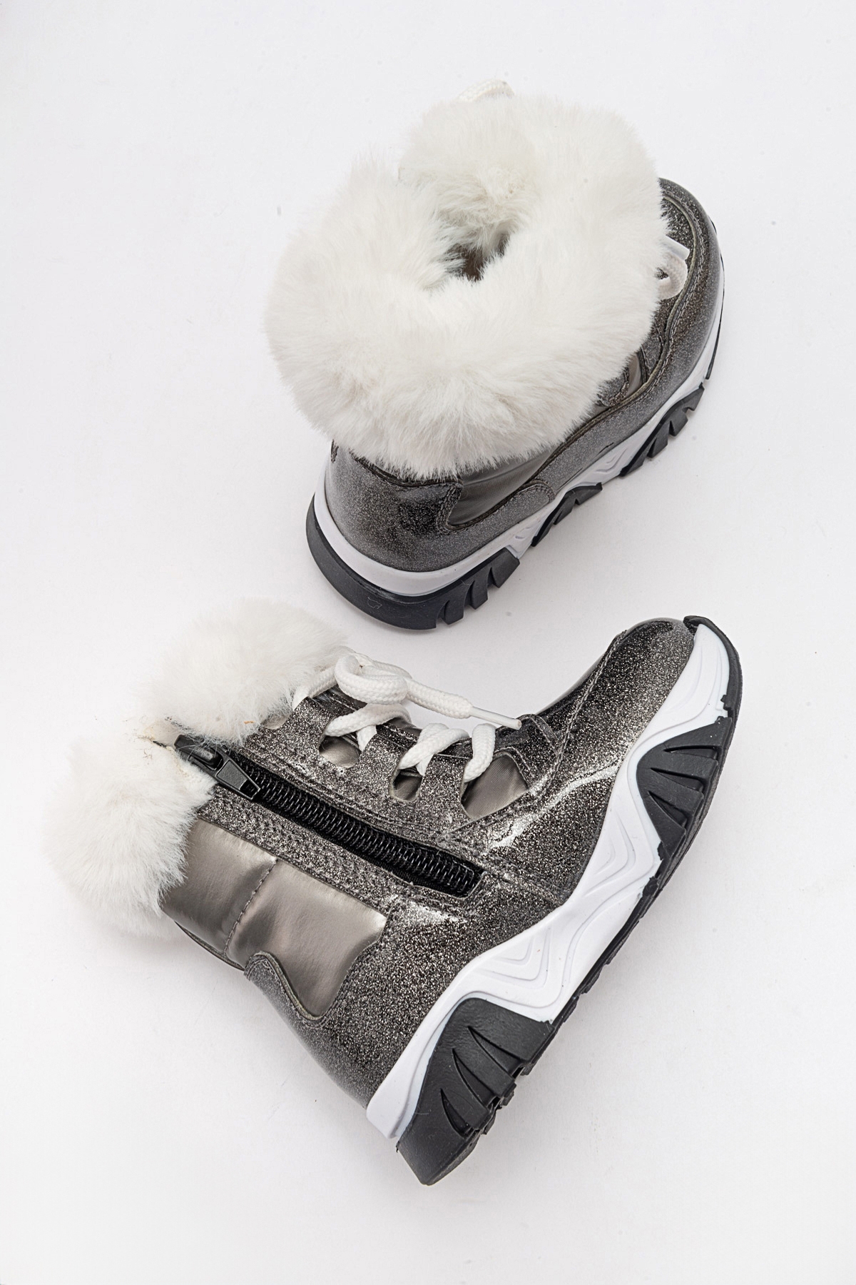 Kız Çocuk Platin Simli Rugan Deri Suya Dayanıklı Kürklü Günlük Bot - Görsel 4