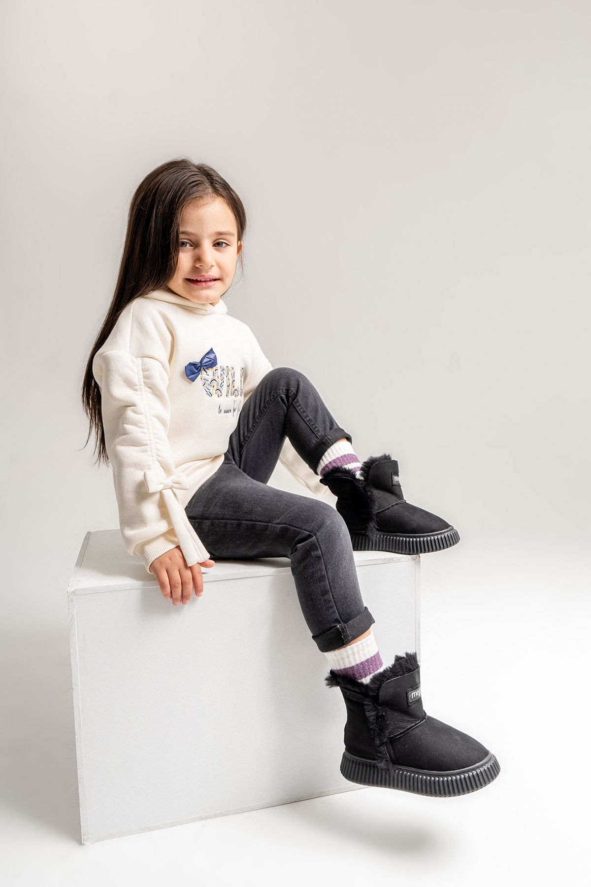 Kız Çocuk Siyah Hakiki Deri Suya Dayanıklı Kürklü Günlük Bot - Görsel 2