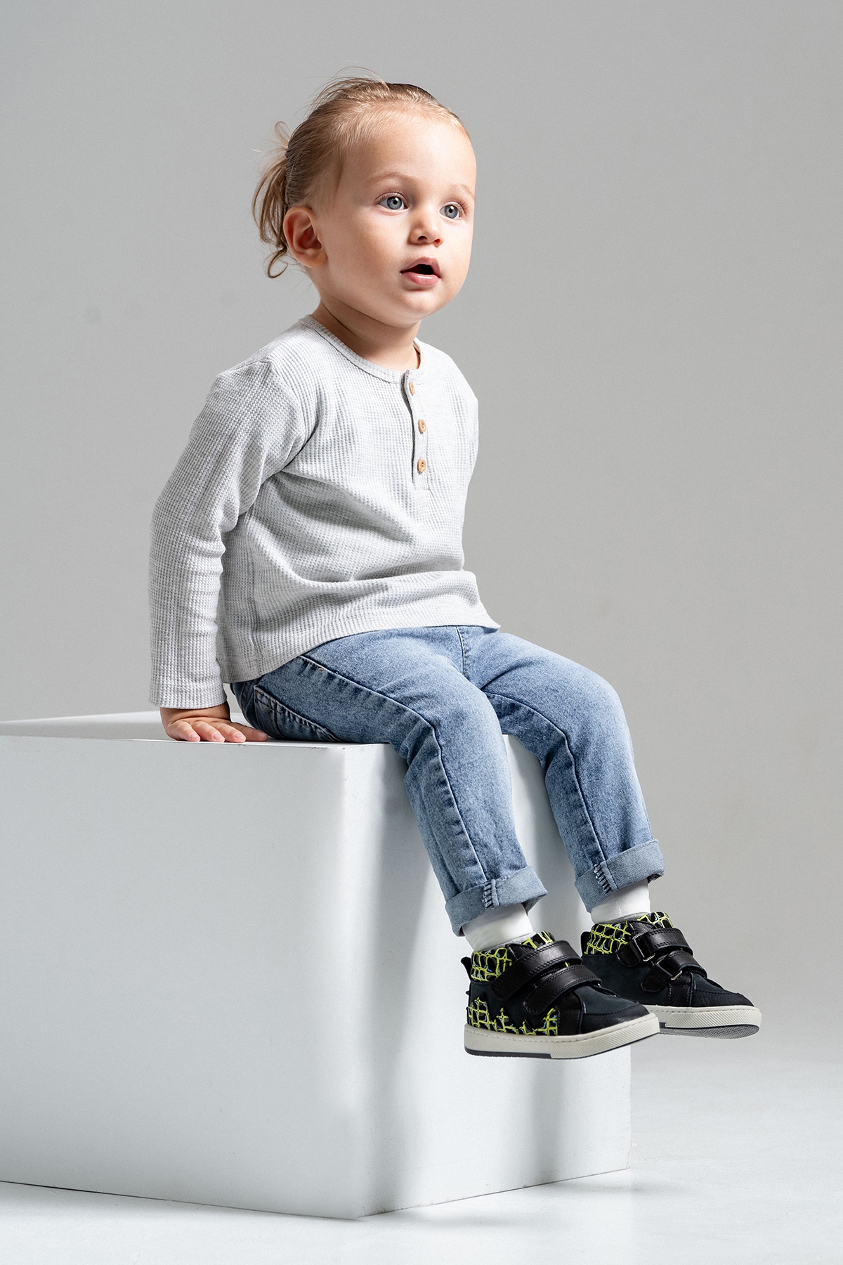 Erkek Çocuk Siyah Hakiki Deri Suya Dayanıklı Anatomik Günlük Bot - Görsel 2