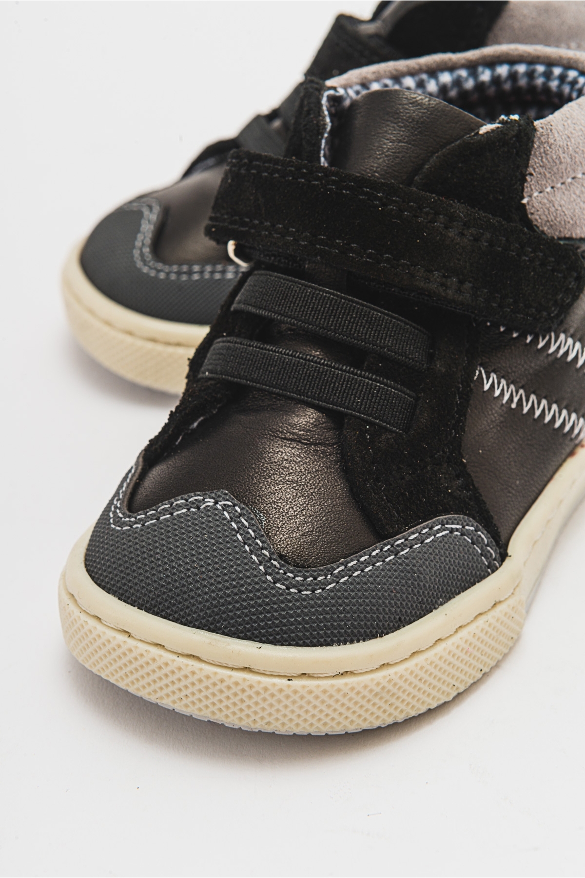 Erkek Çocuk Siyah Hakiki Deri Suya Dayanıklı Anatomik İlk Adım Bot - Görsel 3