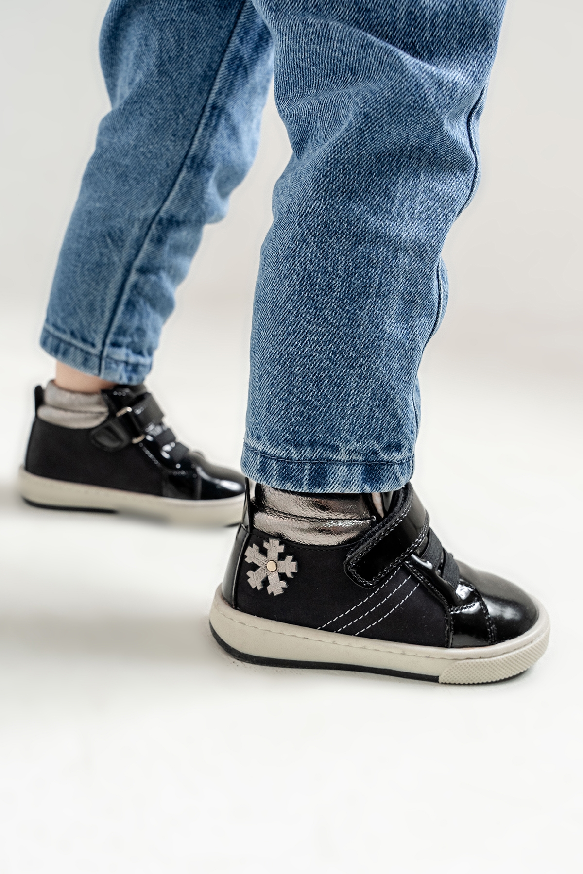 Kız Çocuk Siyah Hakiki Deri Suya Dayanıklı Anatomik İlk Adım Bot - Görsel 3