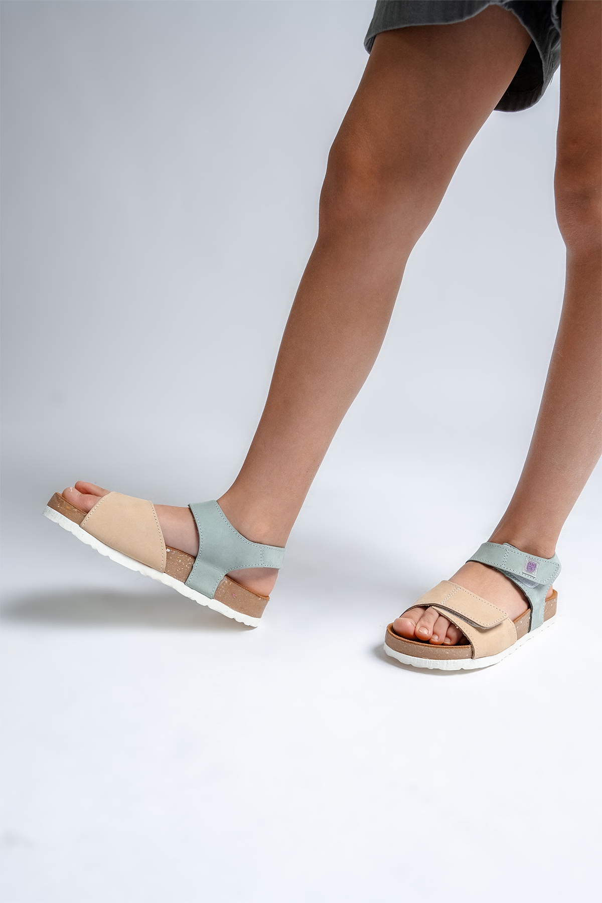 Unisex Çocuk Sarı-Su Yeşili Hakiki Deri Mantar Tabanlı Günlük Çocuk Sandalet - Görsel 5