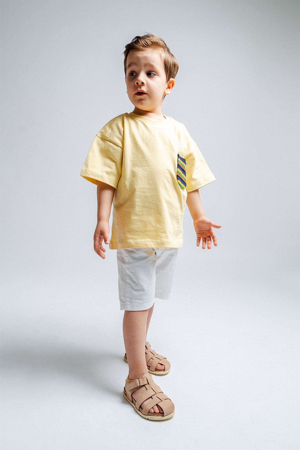 Unisex Çocuk Bej Hakiki Deri Mantar Tabanlı Günlük Çocuk Sandalet - Görsel 4