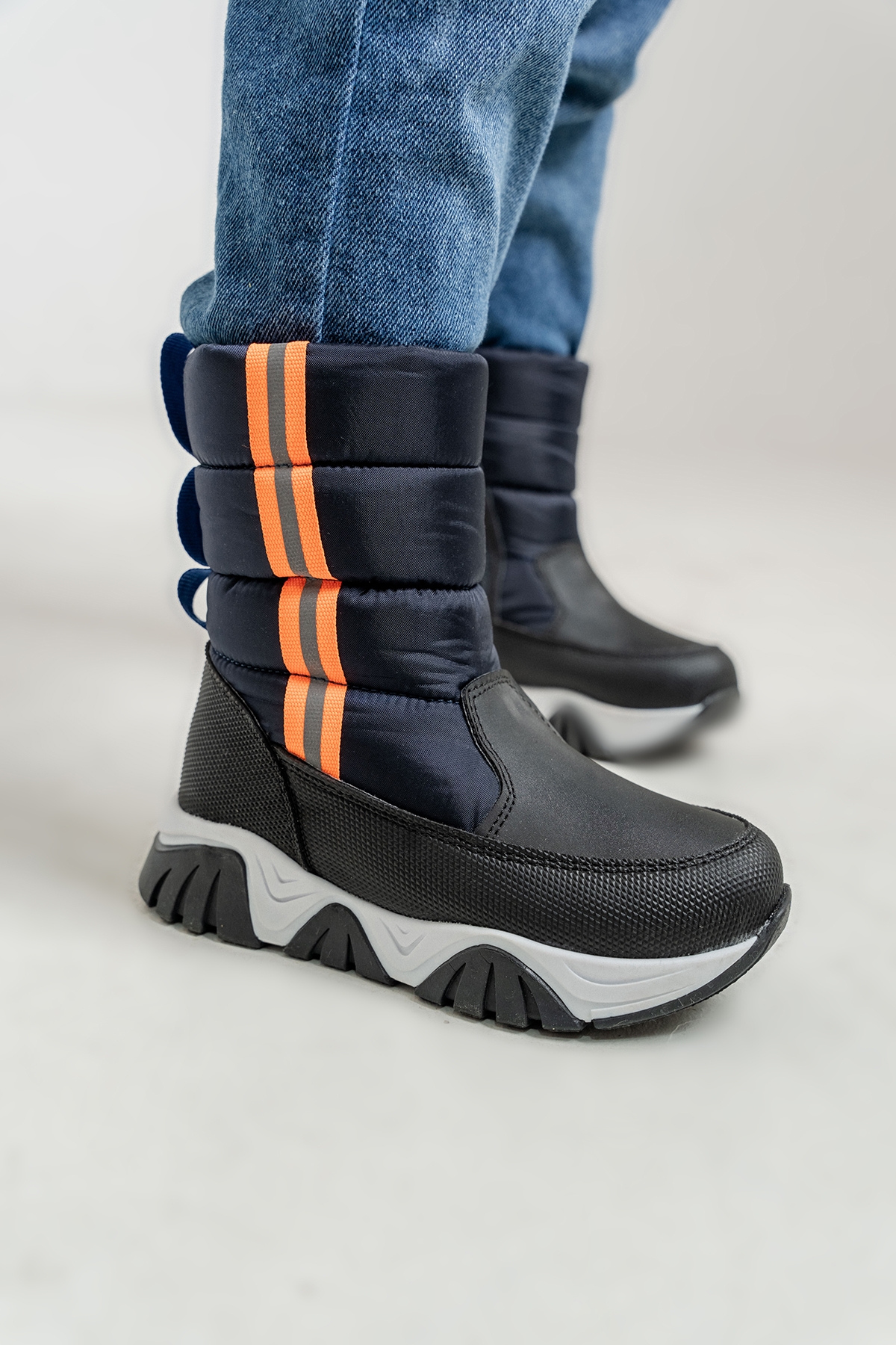 Erkek Çocuk Lacivert Suni Deri Suya Dayanıklı Kürklü Kar Botu - Görsel 5