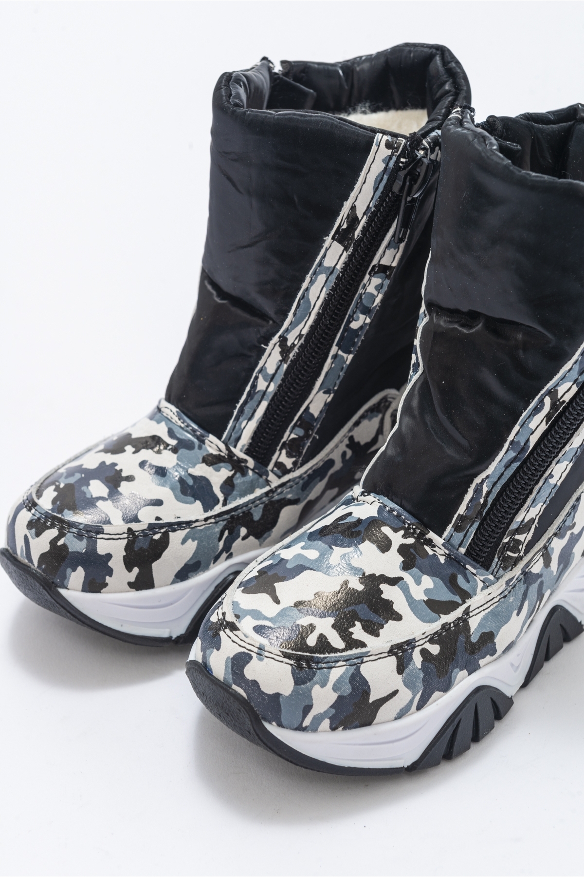 Erkek Çocuk Siyah Hakiki Deri Suya Dayanıklı Anatomik Günlük Bot - Görsel 4