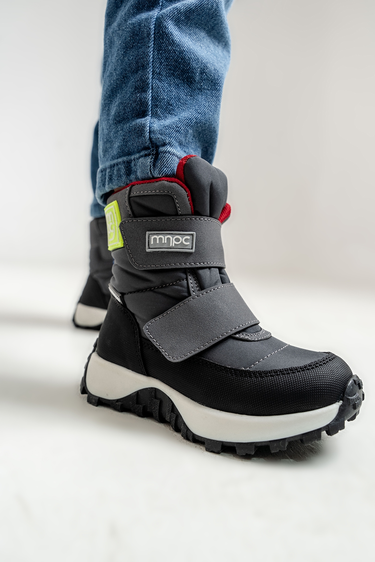 Erkek Çocuk Gri Su Geçirmez Anatomik Günlük Bot - Görsel 2