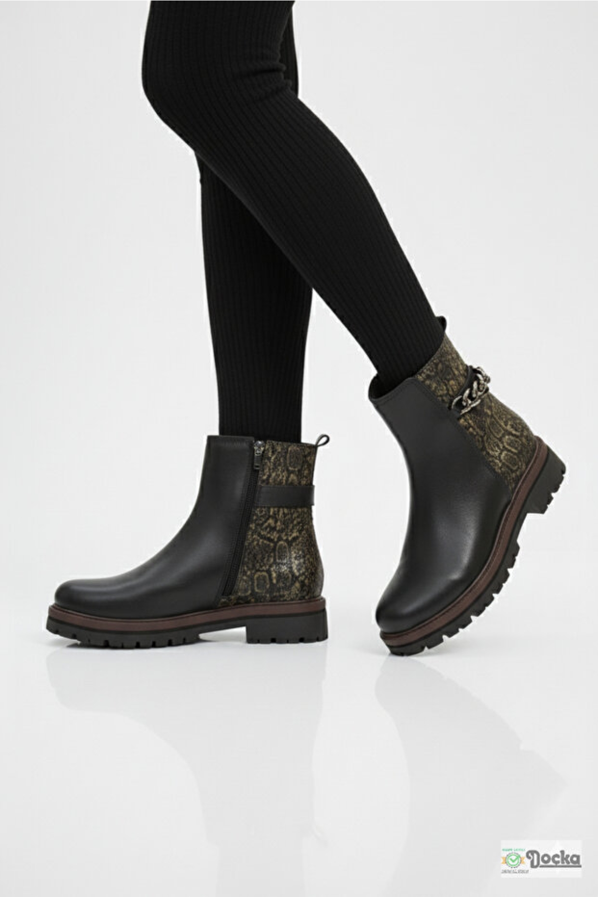 Mammamia Kadın Leopar Desenli Hakiki Deri Ortopedik Fermuarlı Düz Kalın Taban Günlük Bot 4240 model görseli