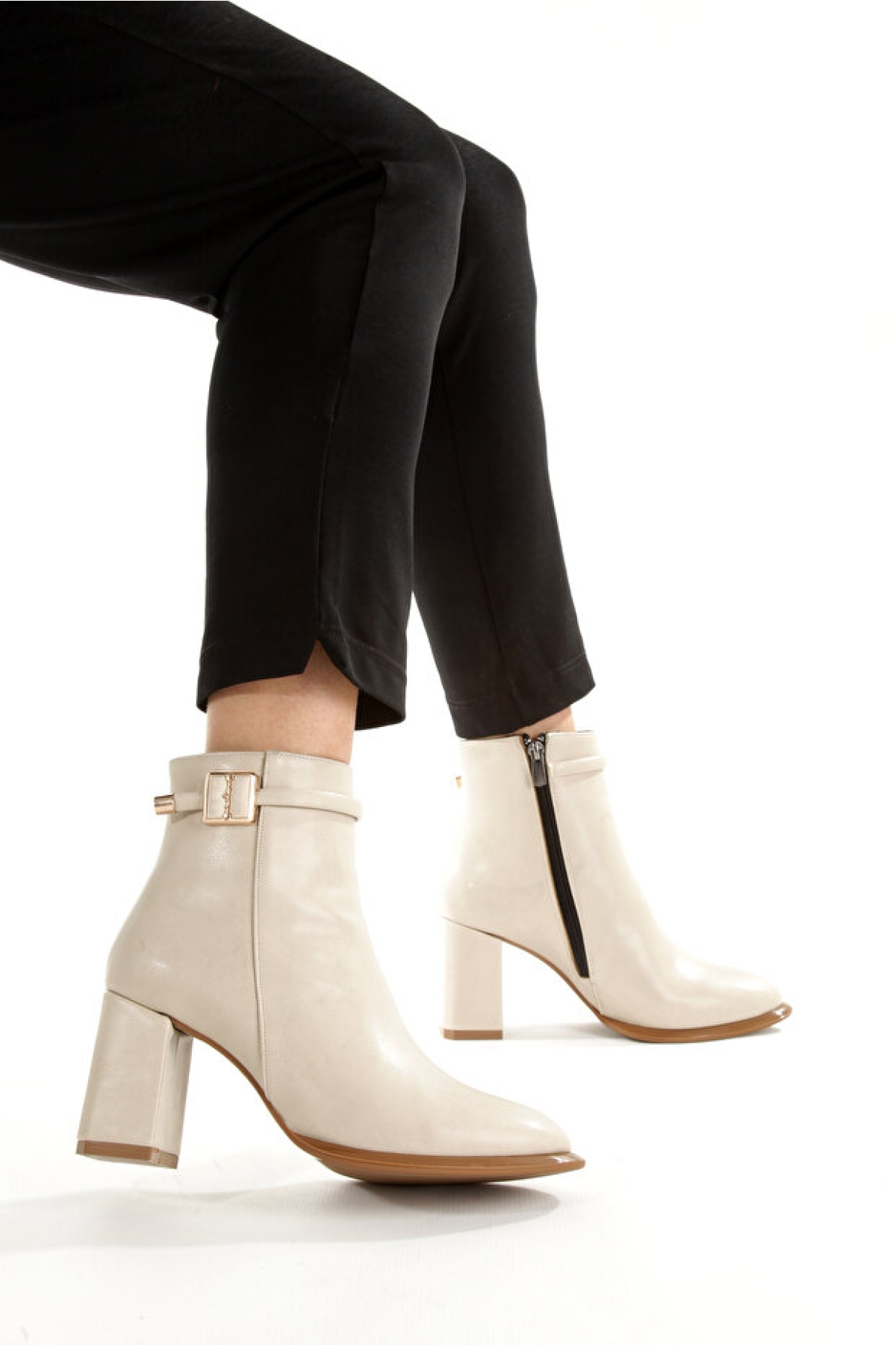 655458 Kadın Kalın Topuklu Fermuarlı Bot - Görsel 4