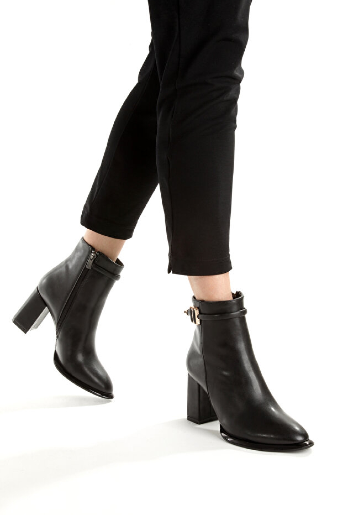 655458 Kadın Kalın Topuklu Fermuarlı Bot - Görsel 4