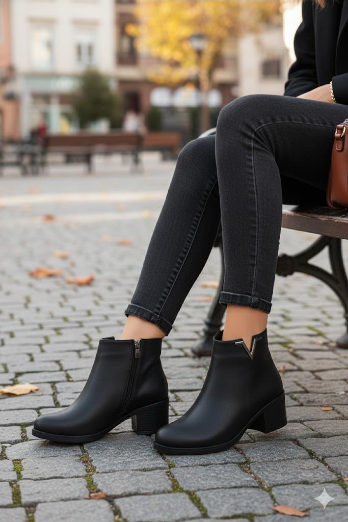 30542 Rahat Toka Detaylı 5 Cm Topuk Yüksekliği Sıcak Astar Kadın Bot - Görsel 3