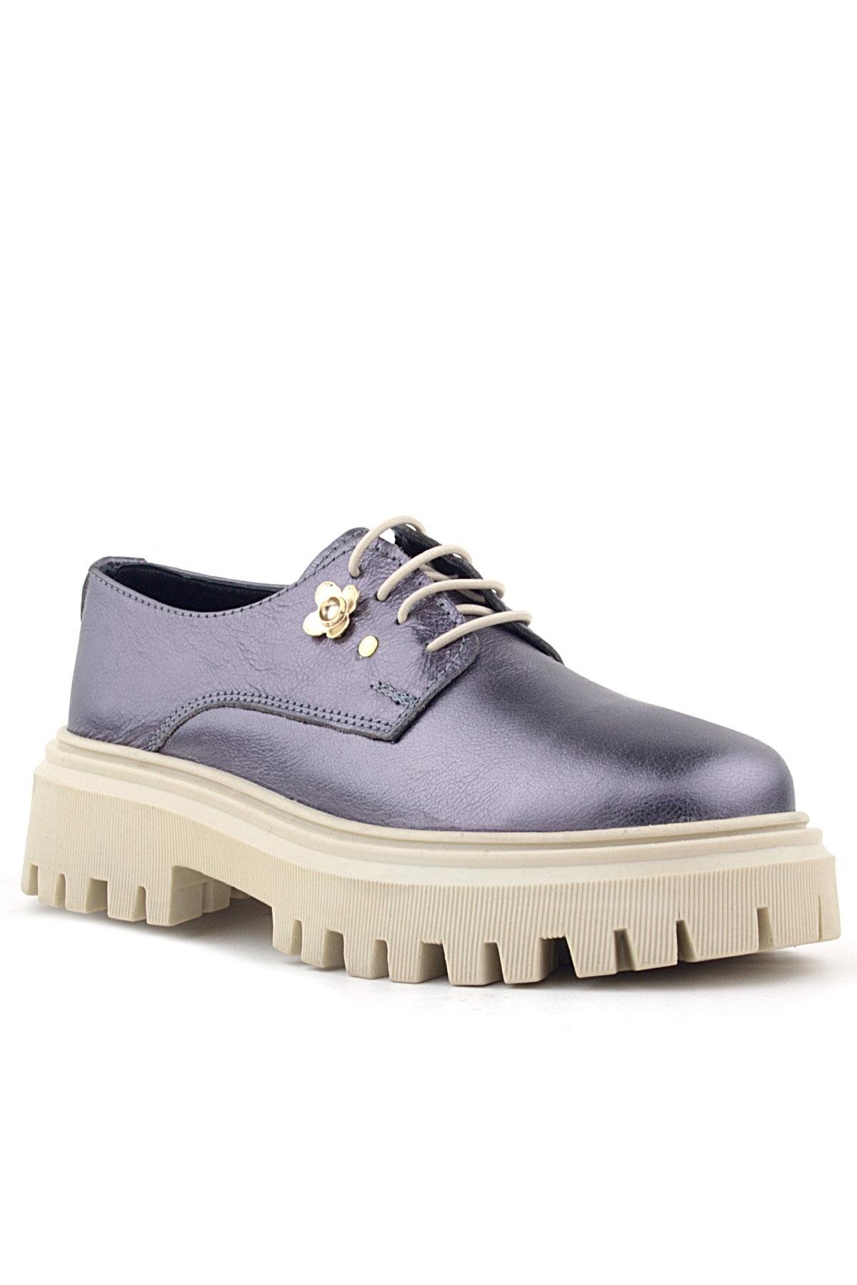 Platin Hakiki Deri Çiçek Detaylı Bağcıklı Oxford Günlük Ayakkabı - Görsel 3