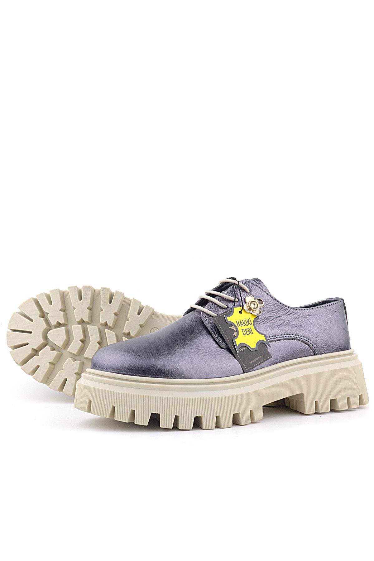 Platin Hakiki Deri Çiçek Detaylı Bağcıklı Oxford Günlük Ayakkabı - Görsel 8