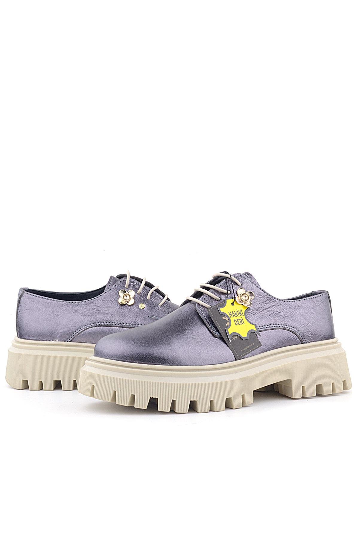 Platin Hakiki Deri Çiçek Detaylı Bağcıklı Oxford Günlük Ayakkabı - Görsel 9