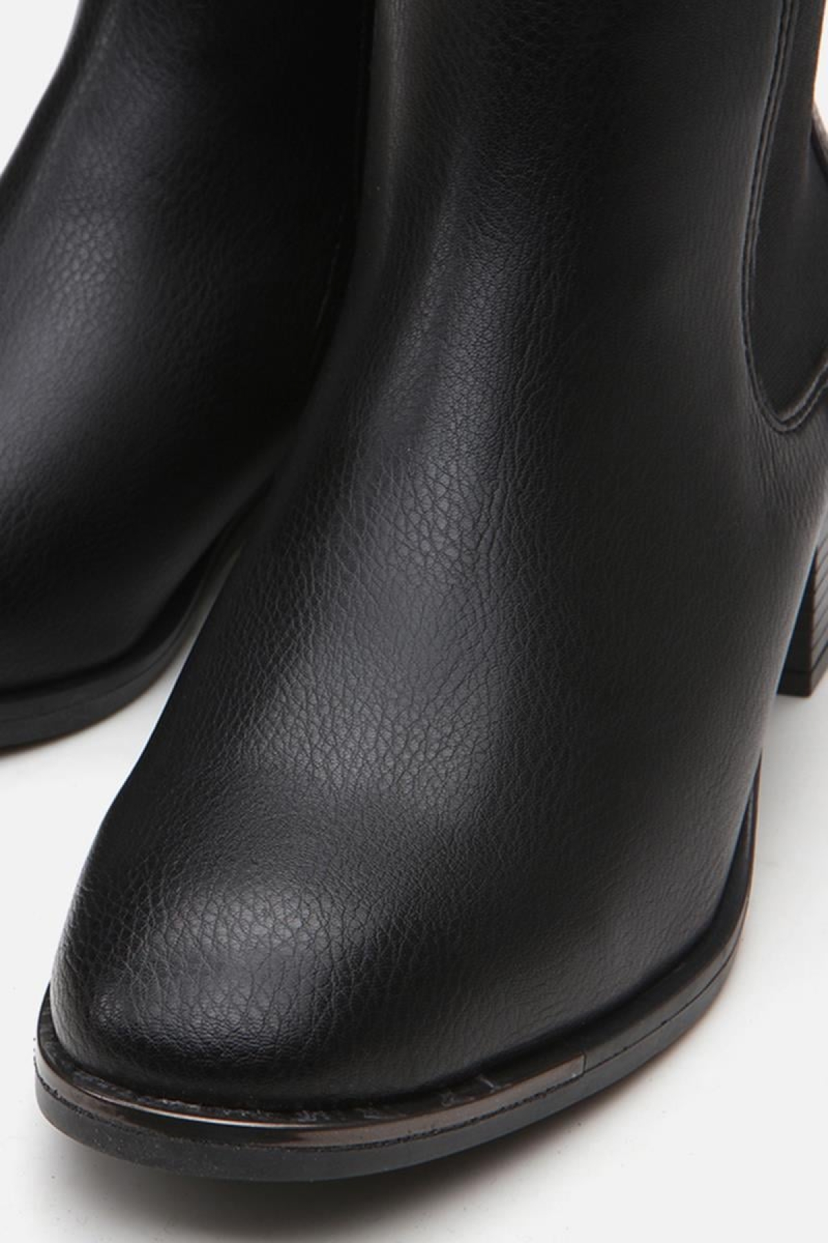 Siyah Kadın Topuklu Bot - Görsel 4