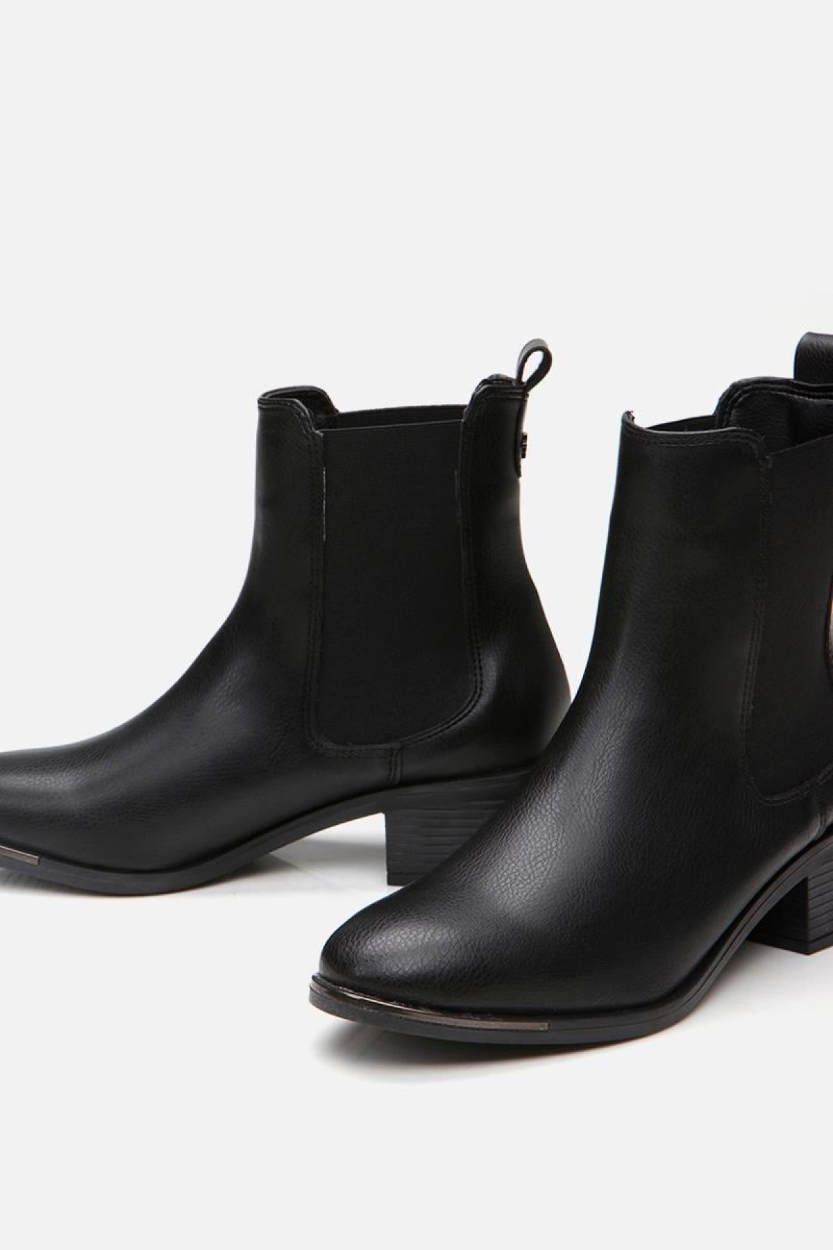 Siyah Kadın Topuklu Bot - Görsel 5
