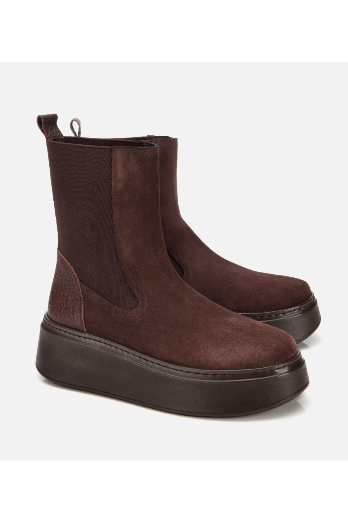 Kadın Süet Deri Kahverengi Lastik Detaylı Kalın Tabanlı Düz Bot - Görsel 2