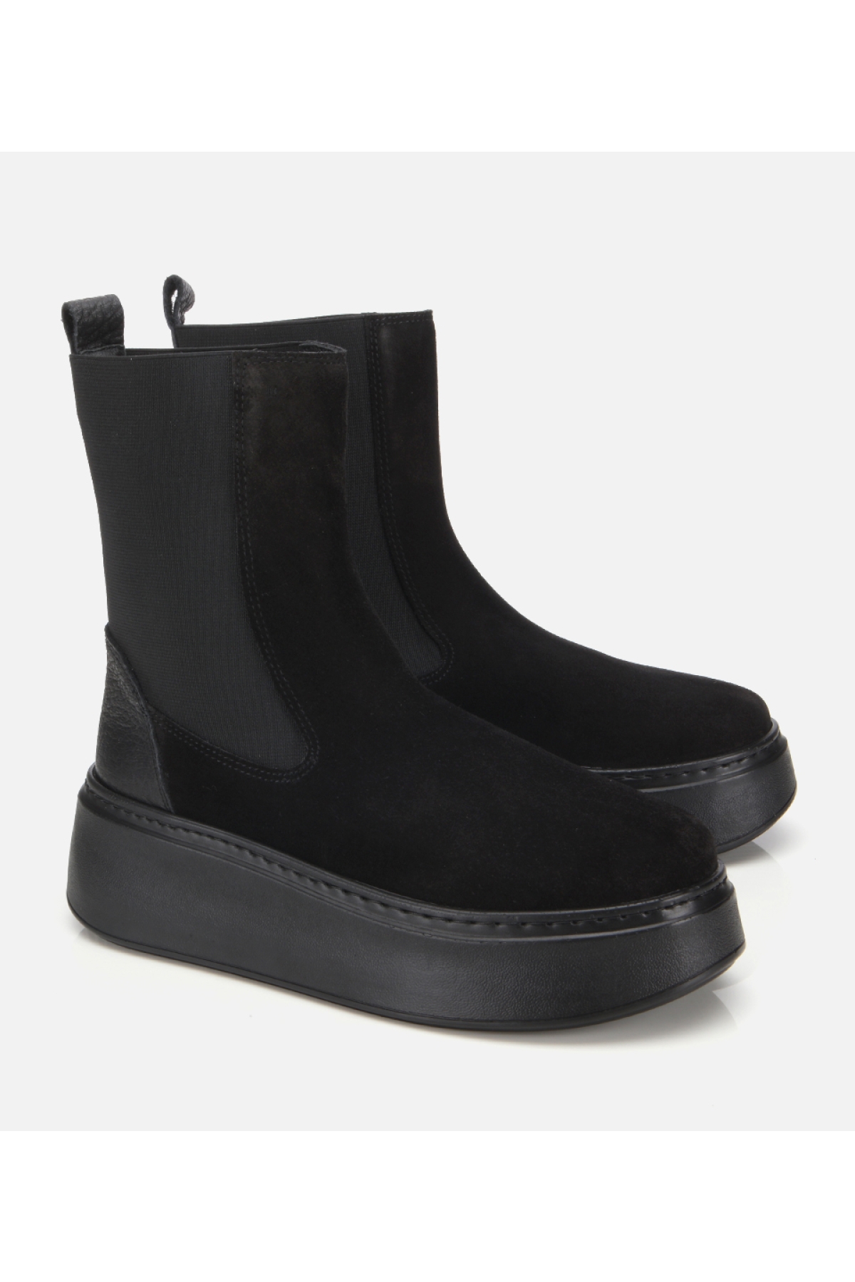 Kadın Süet Deri Siyah Lastik Detaylı Kalın Tabanlı Düz Bot - Görsel 2