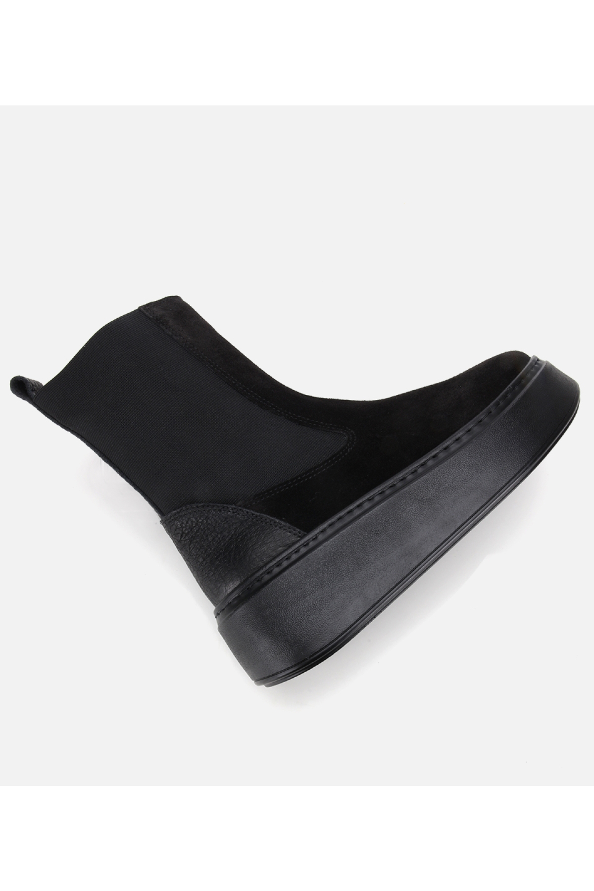 Kadın Süet Deri Siyah Lastik Detaylı Kalın Tabanlı Düz Bot - Görsel 6