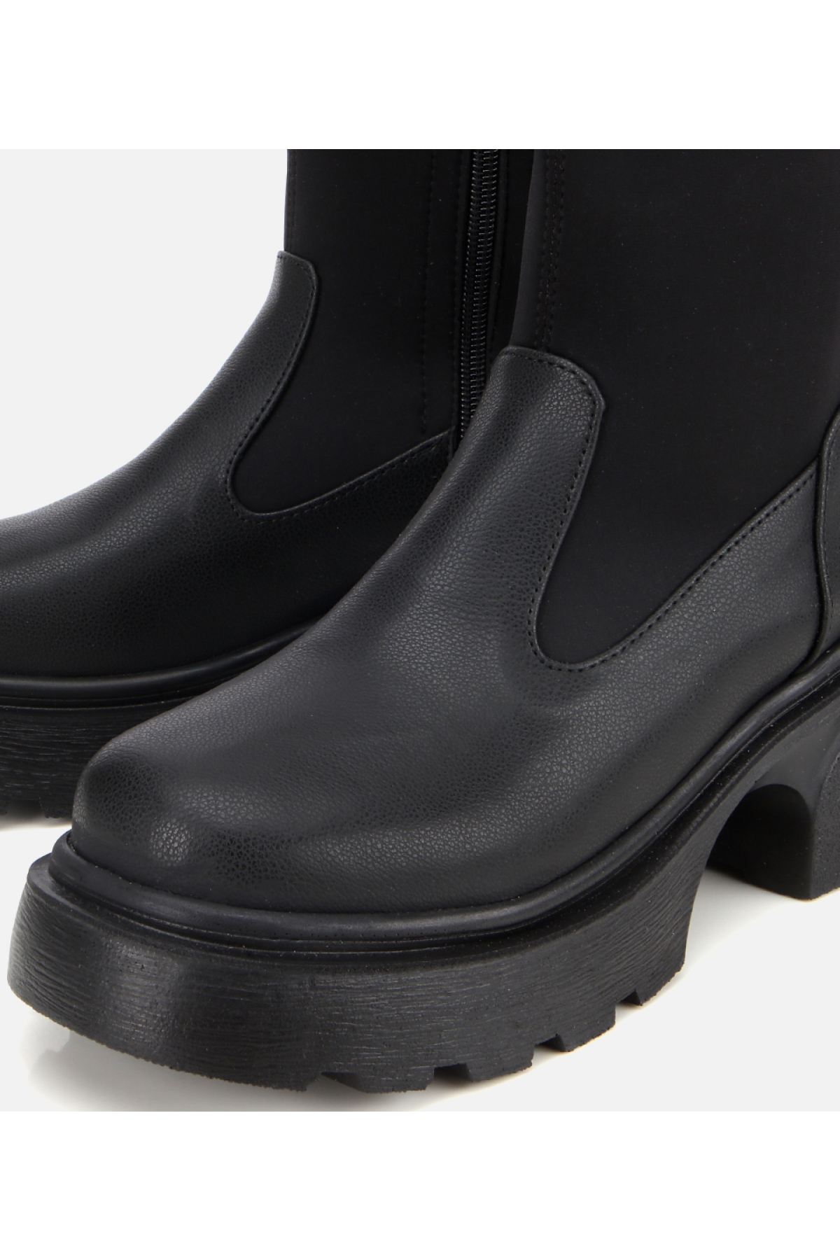 Kadın Siyah Streç Kalın Tabanlı Bilekte Düz Bot - Görsel 3