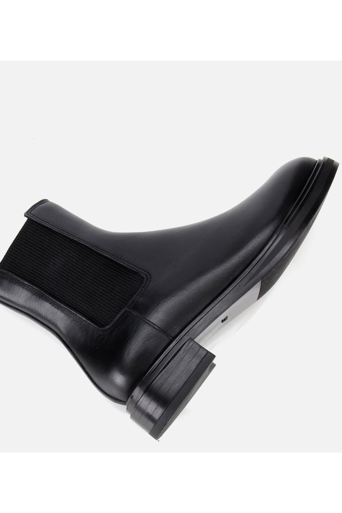 Kadın Deri Siyah Lastik Detaylı Düz Bot - Görsel 6