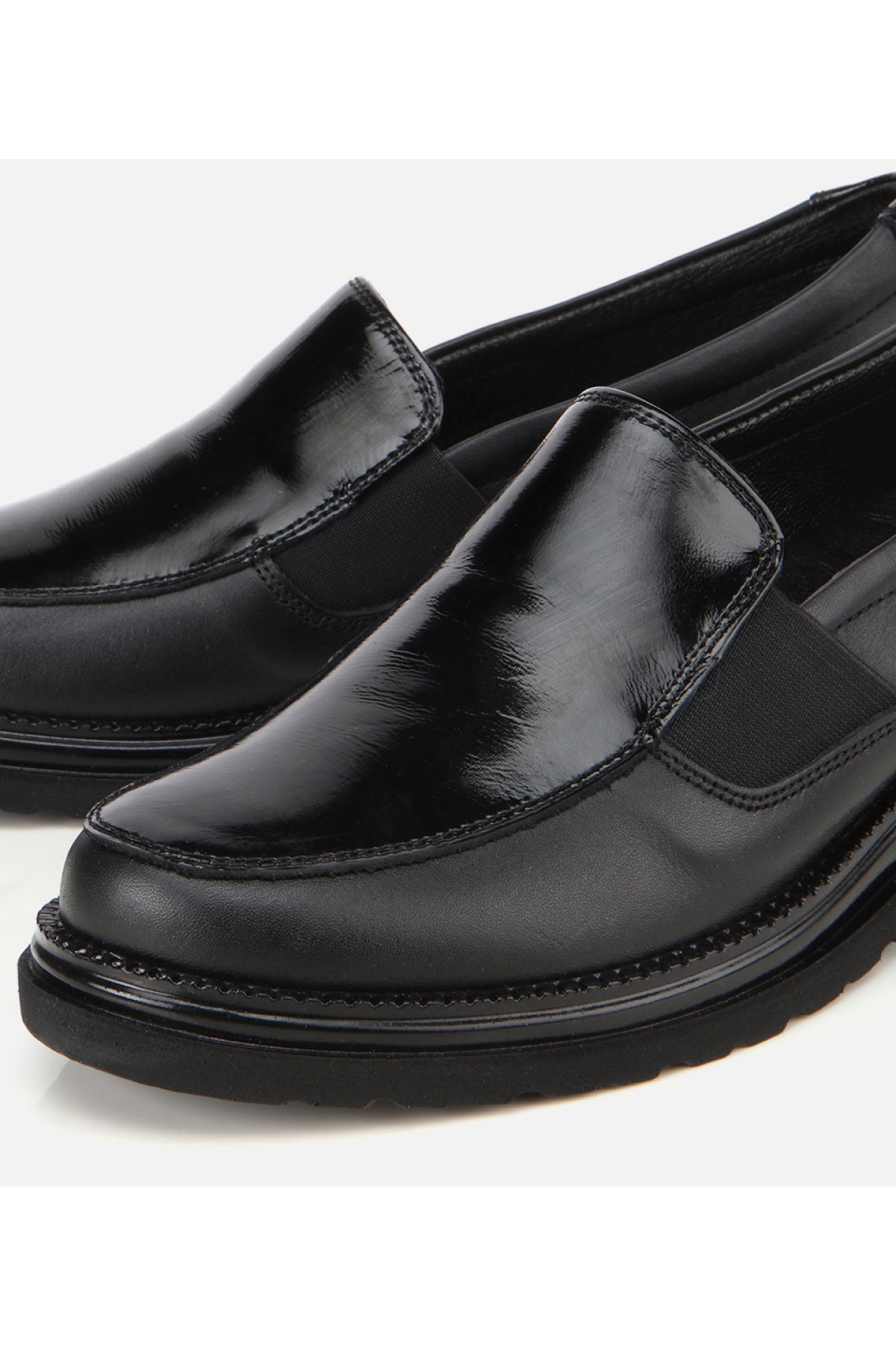 Kadın Deri Siyah Lastik Detaylı Dolgu Topuklu Günlük Loafer - Görsel 3