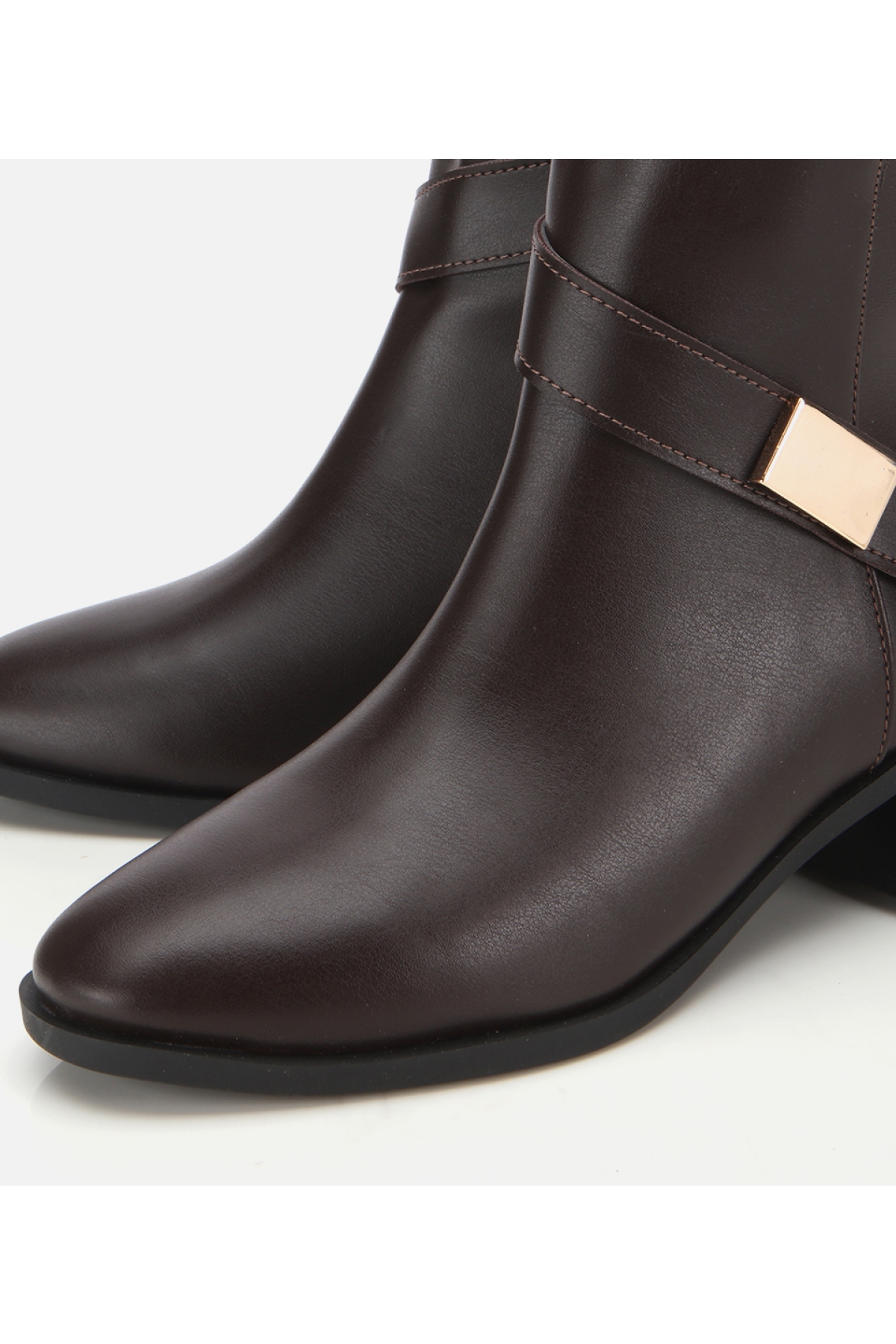 Kadın Kahverengi Metal Detaylı Bilekte Düz Bot - Görsel 3