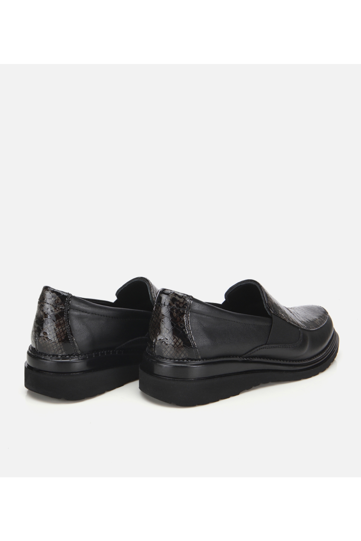 Kadın Deri Siyah Yılan Baskılı Dolgu Topuklu Günlük Loafer - Görsel 4