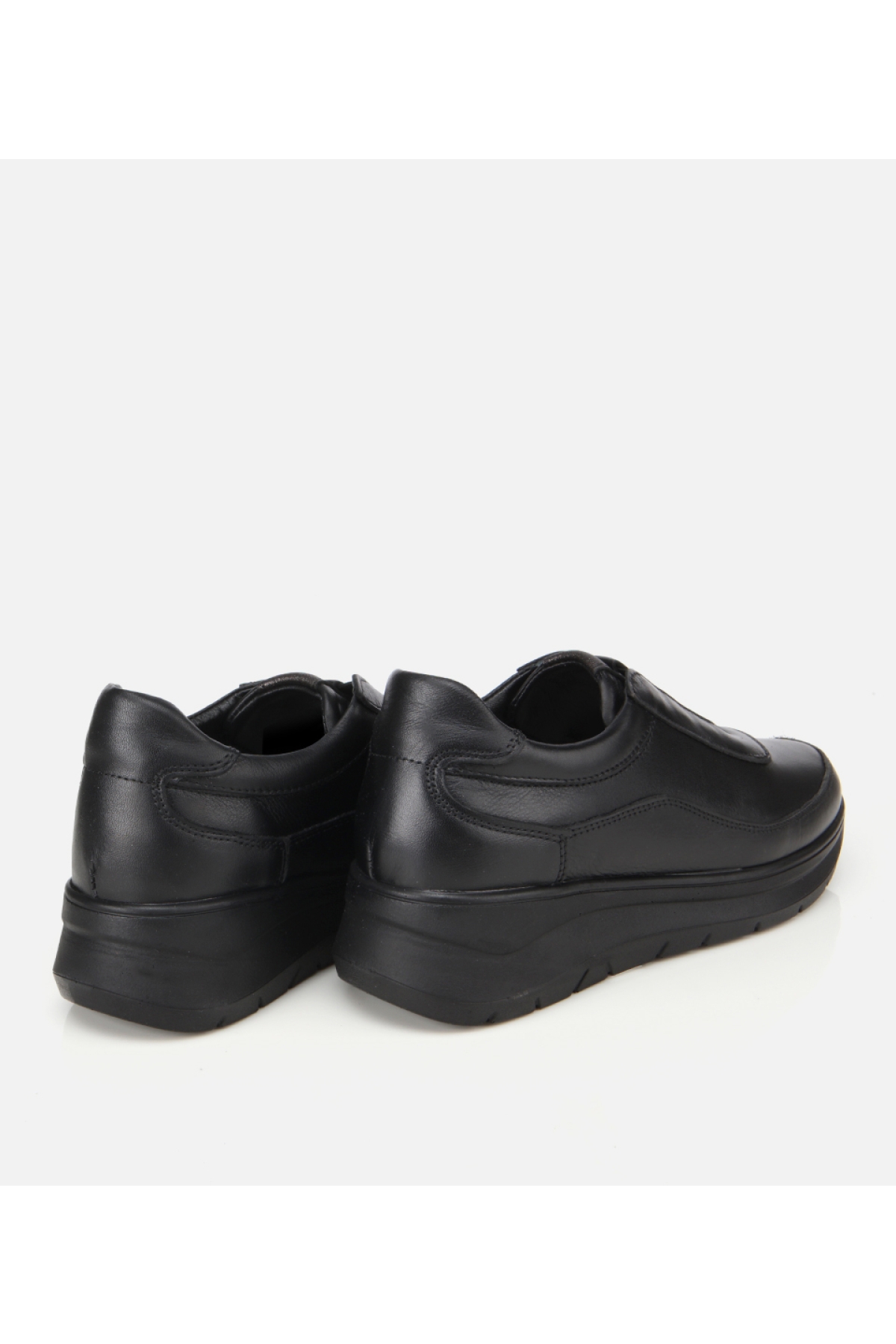 Kadın Deri Siyah Lastik Detaylı Dolgu Topuklu Günlük Loafer - Görsel 4