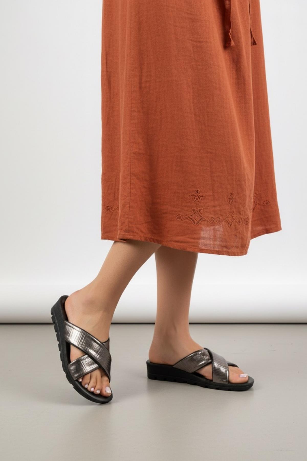 15078 Yazlık Hafif Rahat Taban Kadın Terlik - Görsel 2