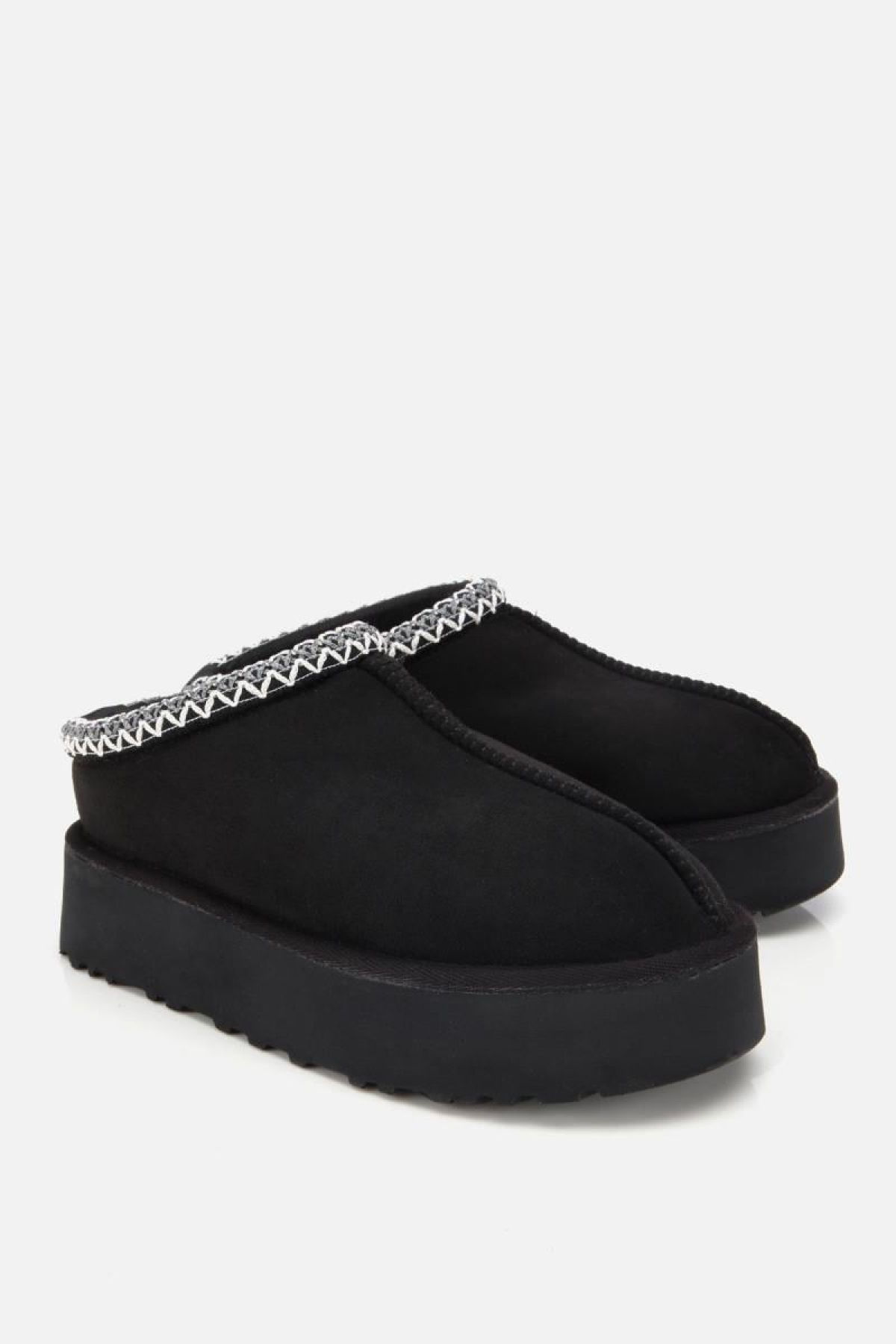 Kadın Süet Siyah Dikiş Detaylı İçi Kürklü Yüksek Tabanlı Yarım Bot Terlik - Görsel 2