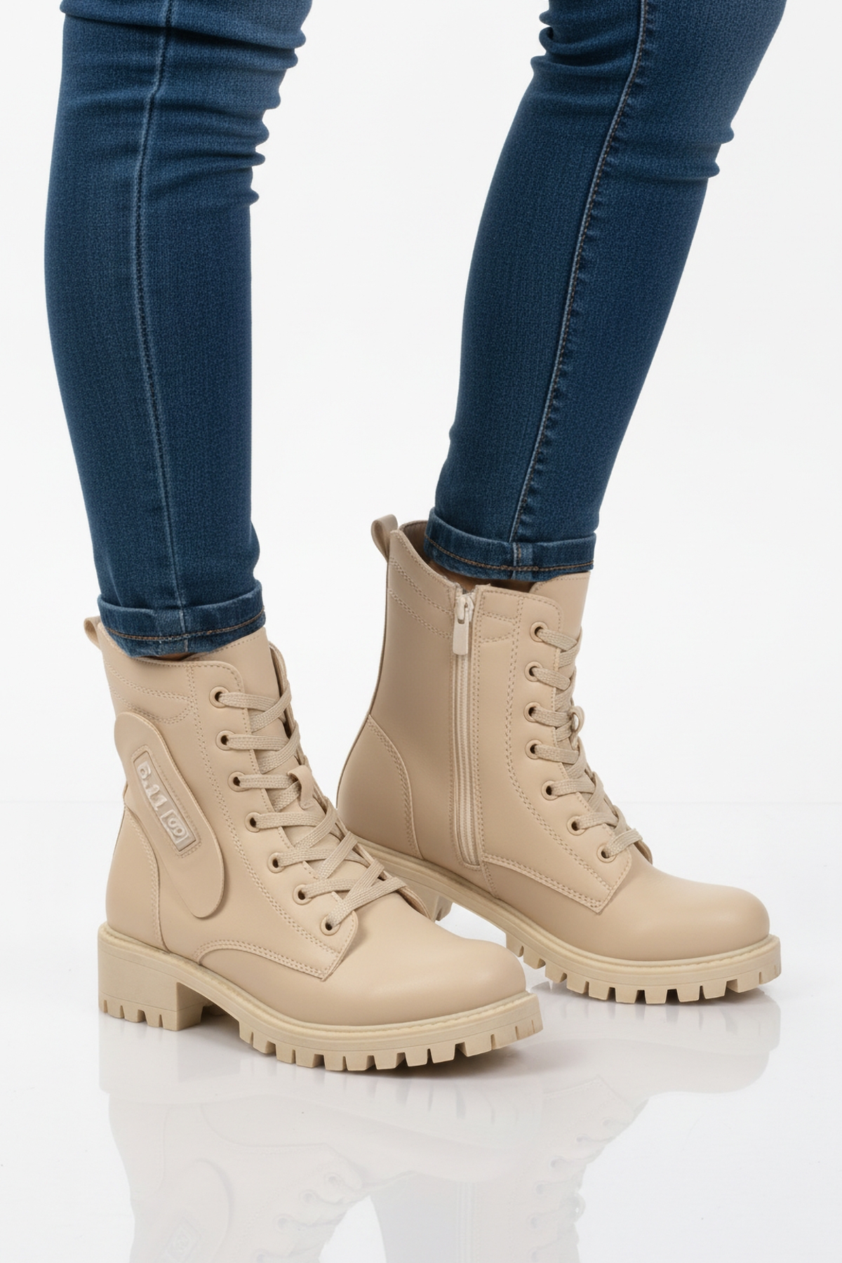 Aspor Bej İçi Polarlı Fermuarlı Kadın Topuklu Bot