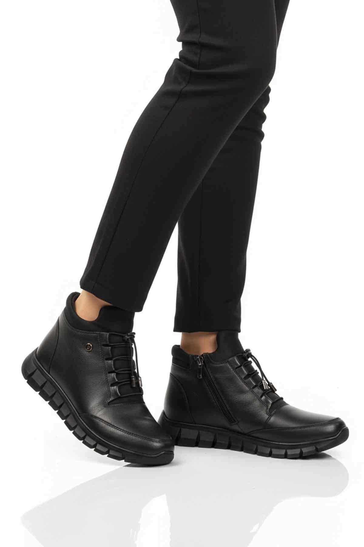 A Spor Aspor Siyah Kahve Hakiki Deri İçi Polarlı Fermuarlı Kadın Düz Bot model görseli