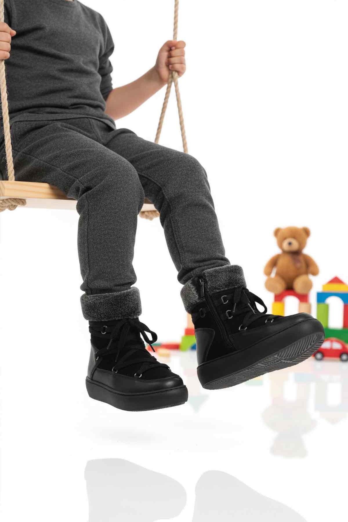 Siyah Fermuarlı Kız Çocuk Düz Bot