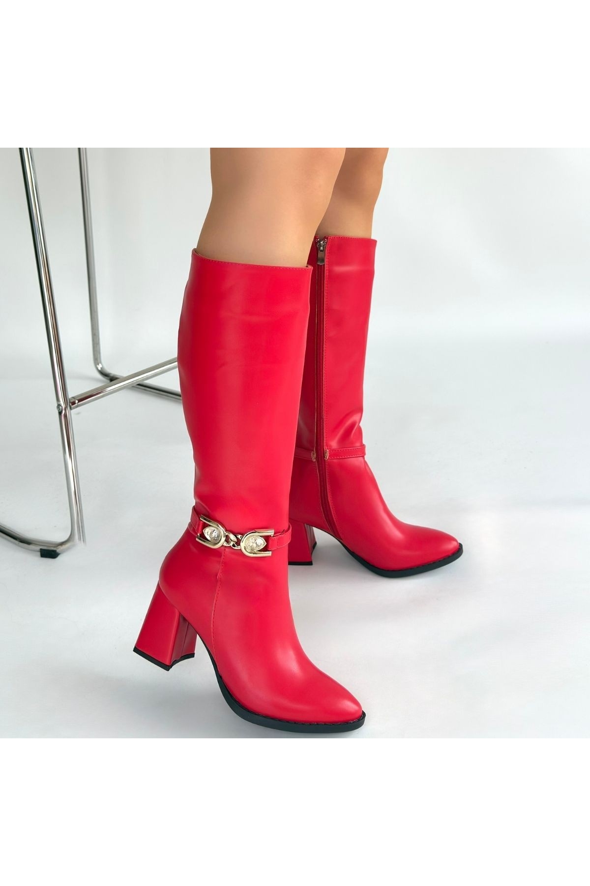 Kırmızı Fermuarlı Kadın Topuklu Çizme - Görsel 4