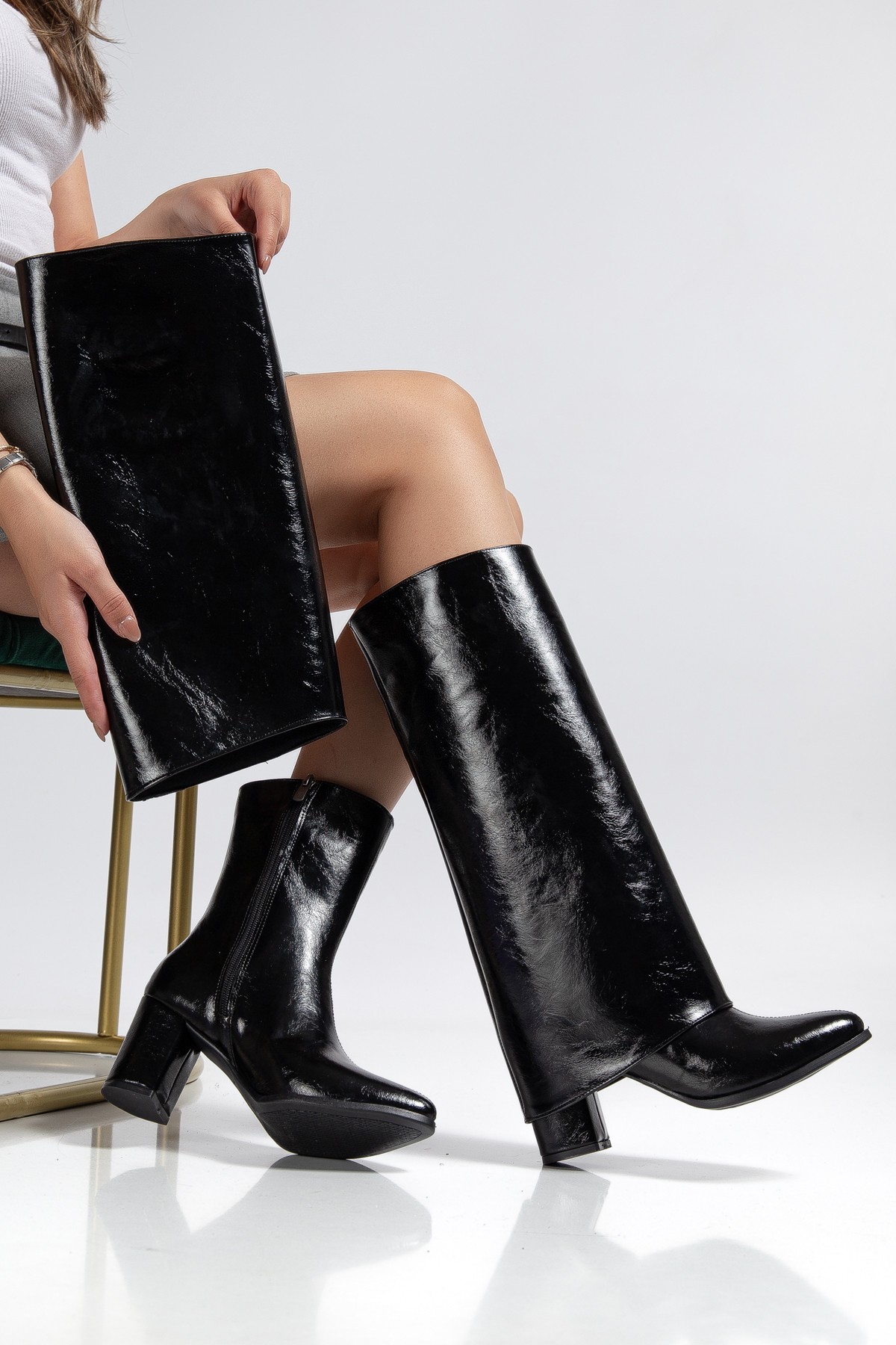 Siyah Parlak Tak Çıkar Kadın Topuklu Çizme
