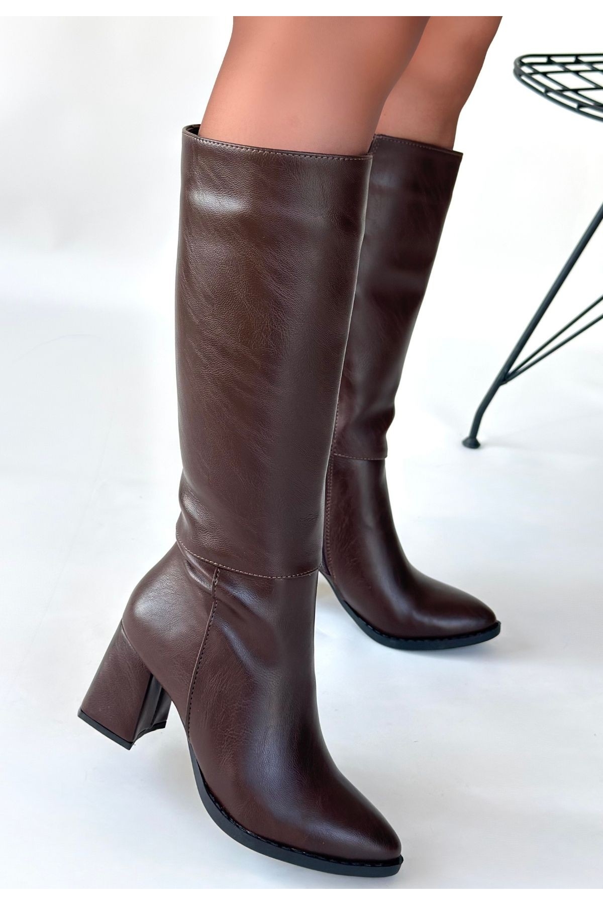 Acı Kahve Fermuarlı Kadın Topuklu Çizme - Görsel 2